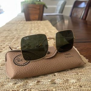 1971 Square Frame Raybans